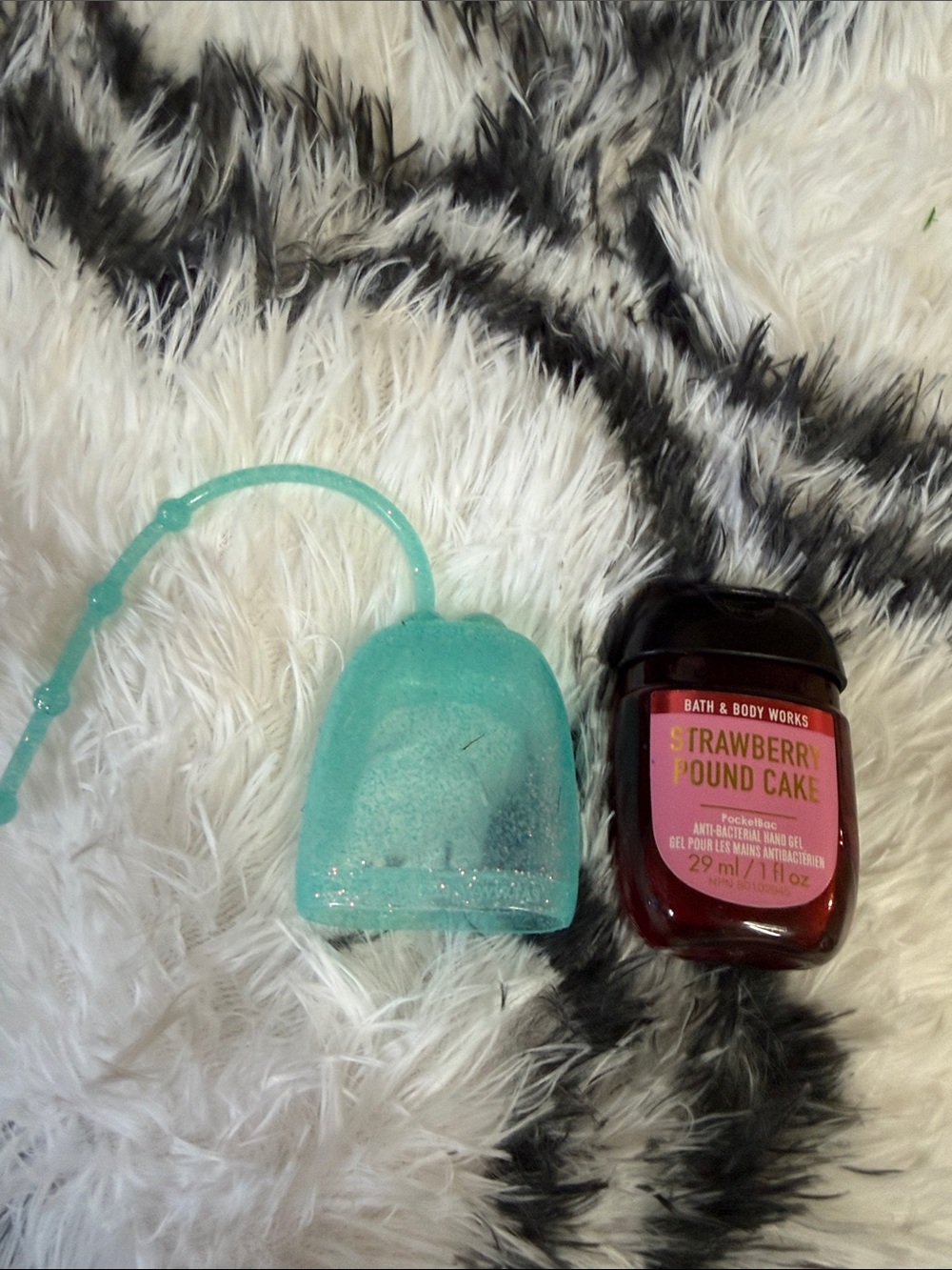 # 60.Hand gel and bag